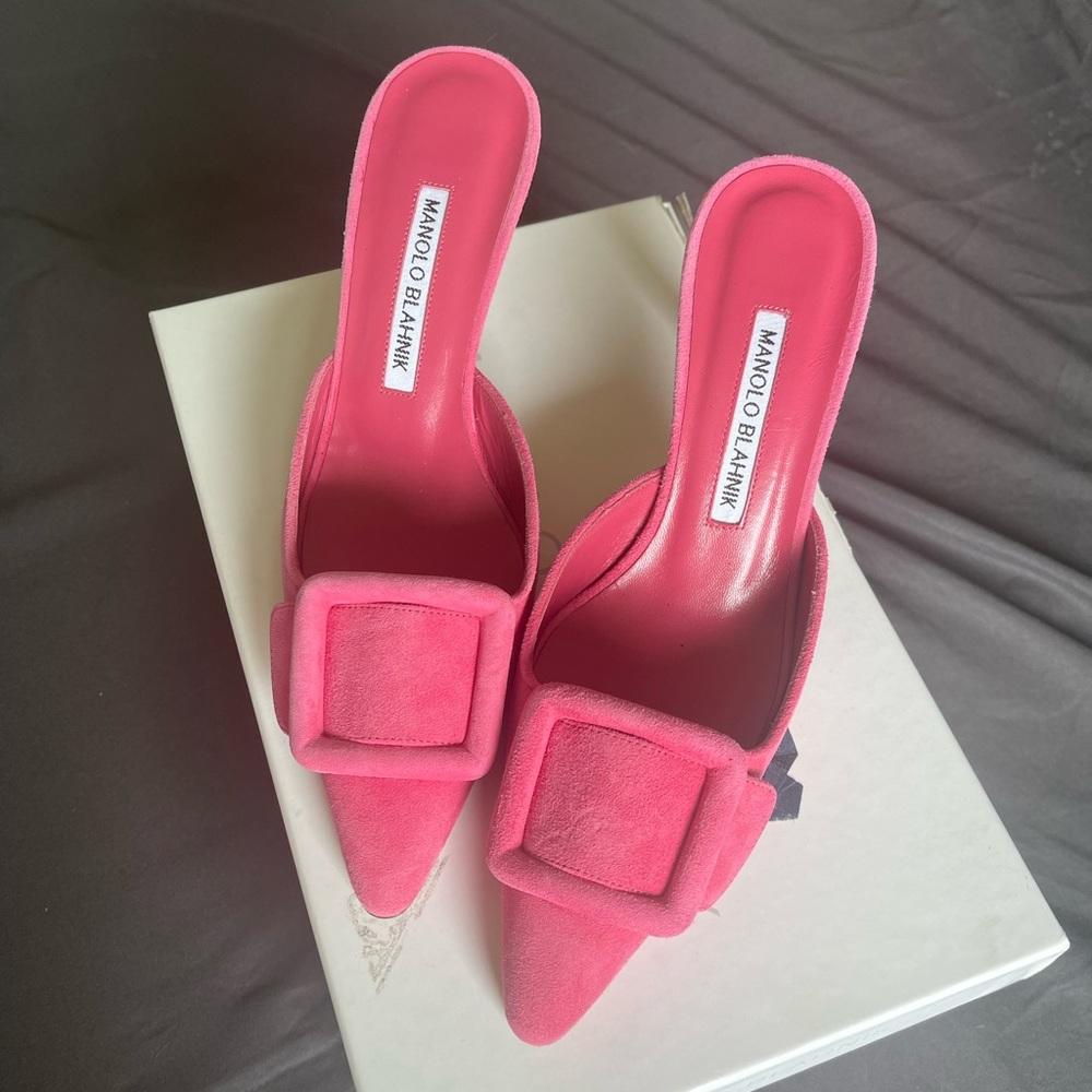 Manolo Blahnik Maysale Pumps